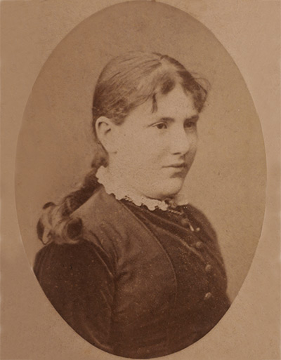 Clara som ung, ca. 1877